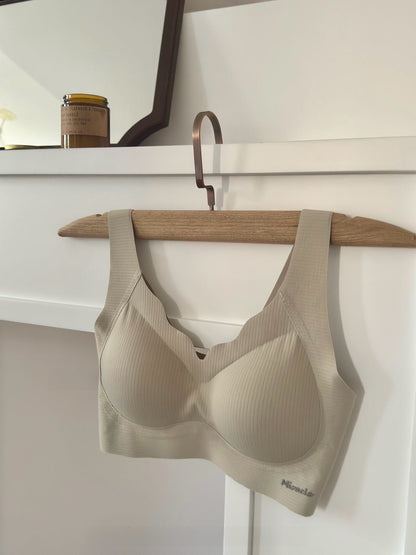 Women's Comfort Wireless Bra — Soft Undergarment